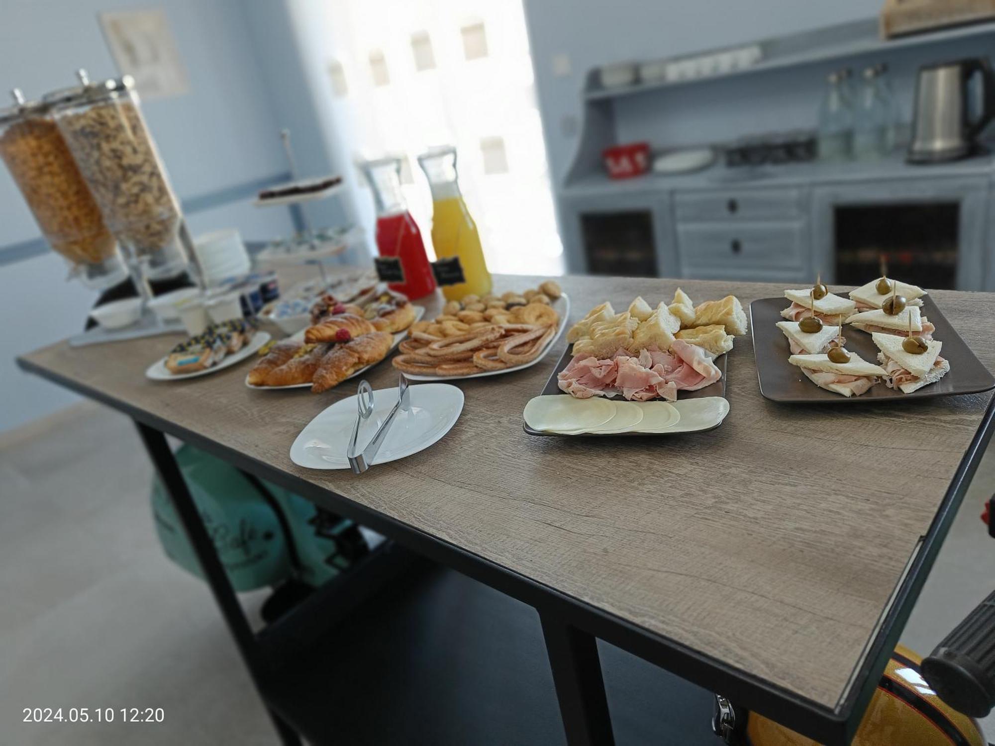 Villa Mariana Bed And Breakfast 살루초 외부 사진